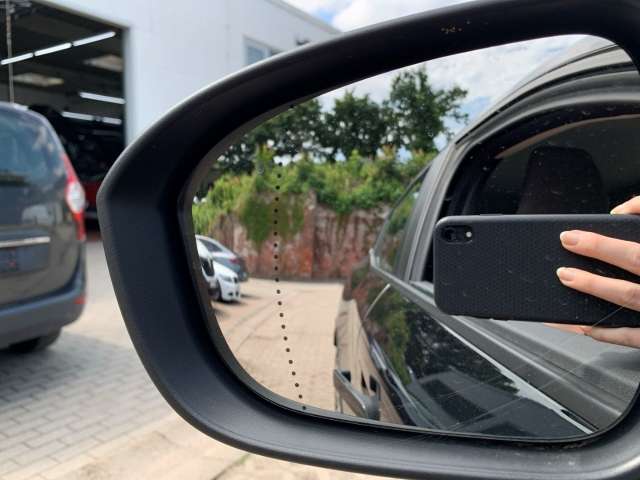 Fahrzeugbild eines Renault Megane E-TECH