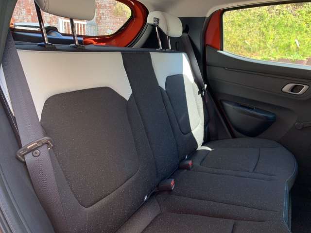 Fahrzeugbild eines Dacia Spring