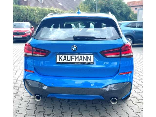 Fahrzeugbild eines BMW X1