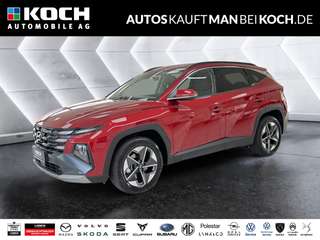 Schräge Frontansicht auf einen Hyundai Tucson , freigestellt