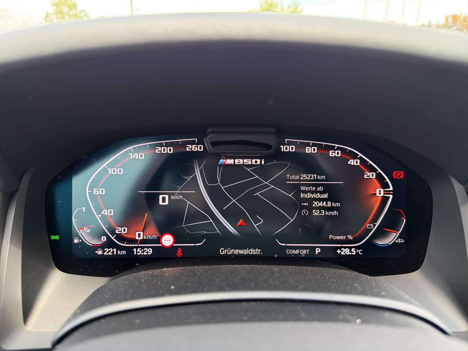 Fahrzeugbild eines BMW 8er-Reihe