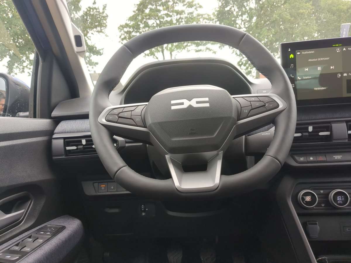Fahrzeugbild eines Dacia Sandero