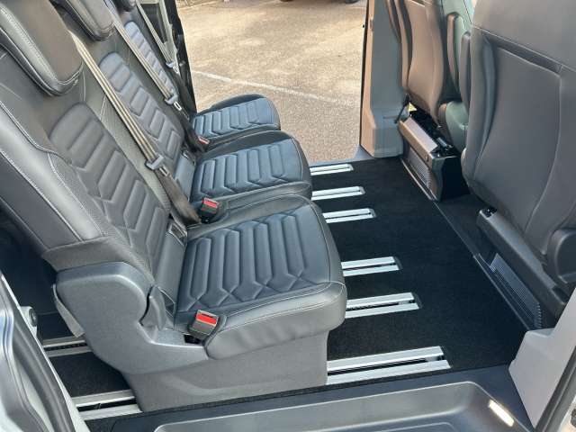 Fahrzeugbild eines Ford Tourneo Custom