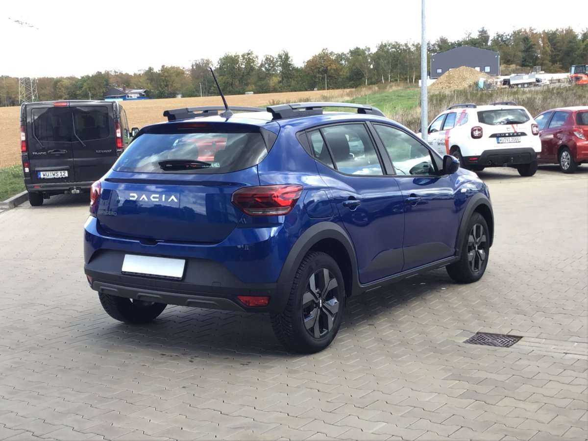 Fahrzeugbild eines Dacia Sandero