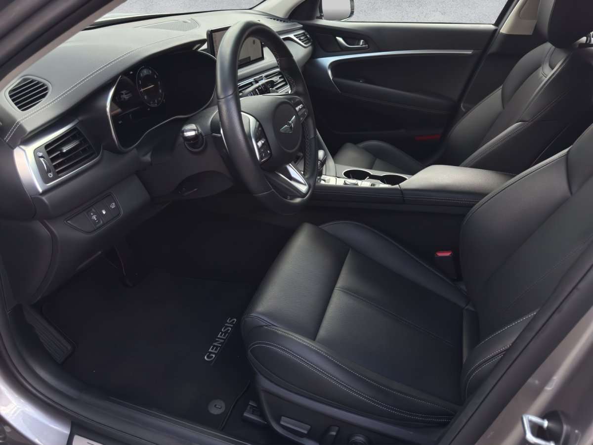 Fahrzeugbild eines Genesis G70