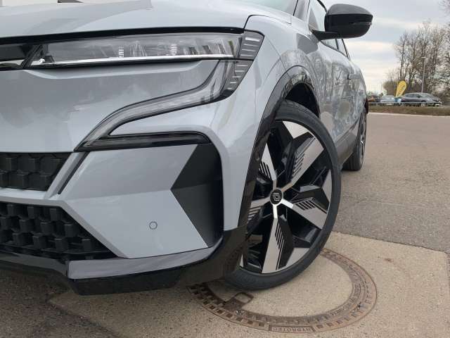 Fahrzeugbild eines Renault Megane E-TECH