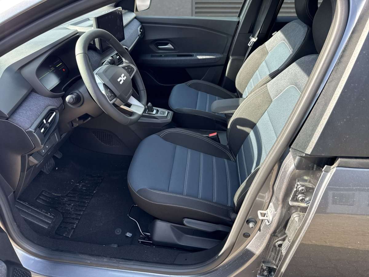 Fahrzeugbild eines Dacia Jogger