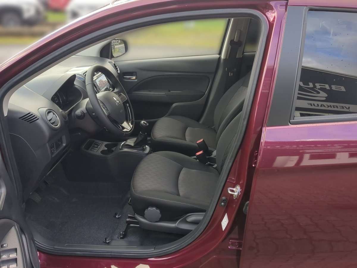 Fahrzeugbild eines Mitsubishi Space Star