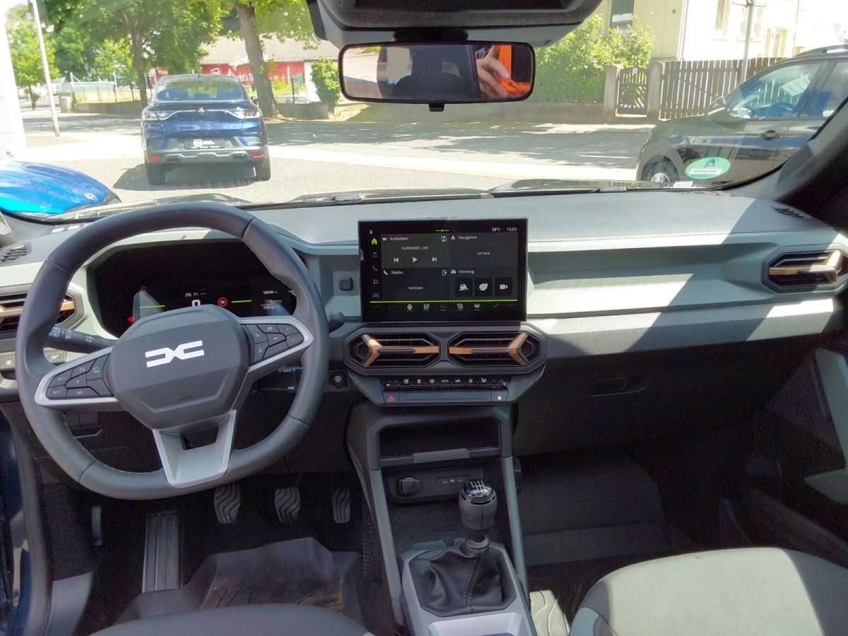 Fahrzeugbild eines Dacia Bigster
