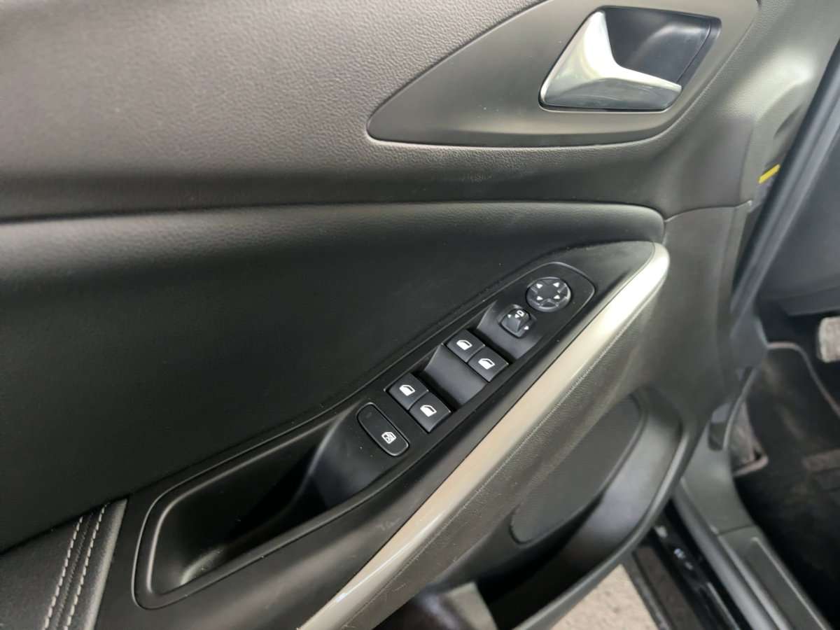 Fahrzeugbild eines Opel Grandland X