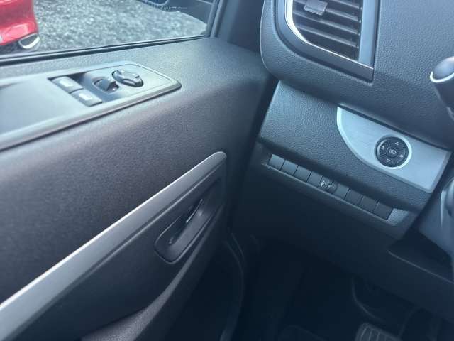 Fahrzeugbild eines Opel Zafira Life