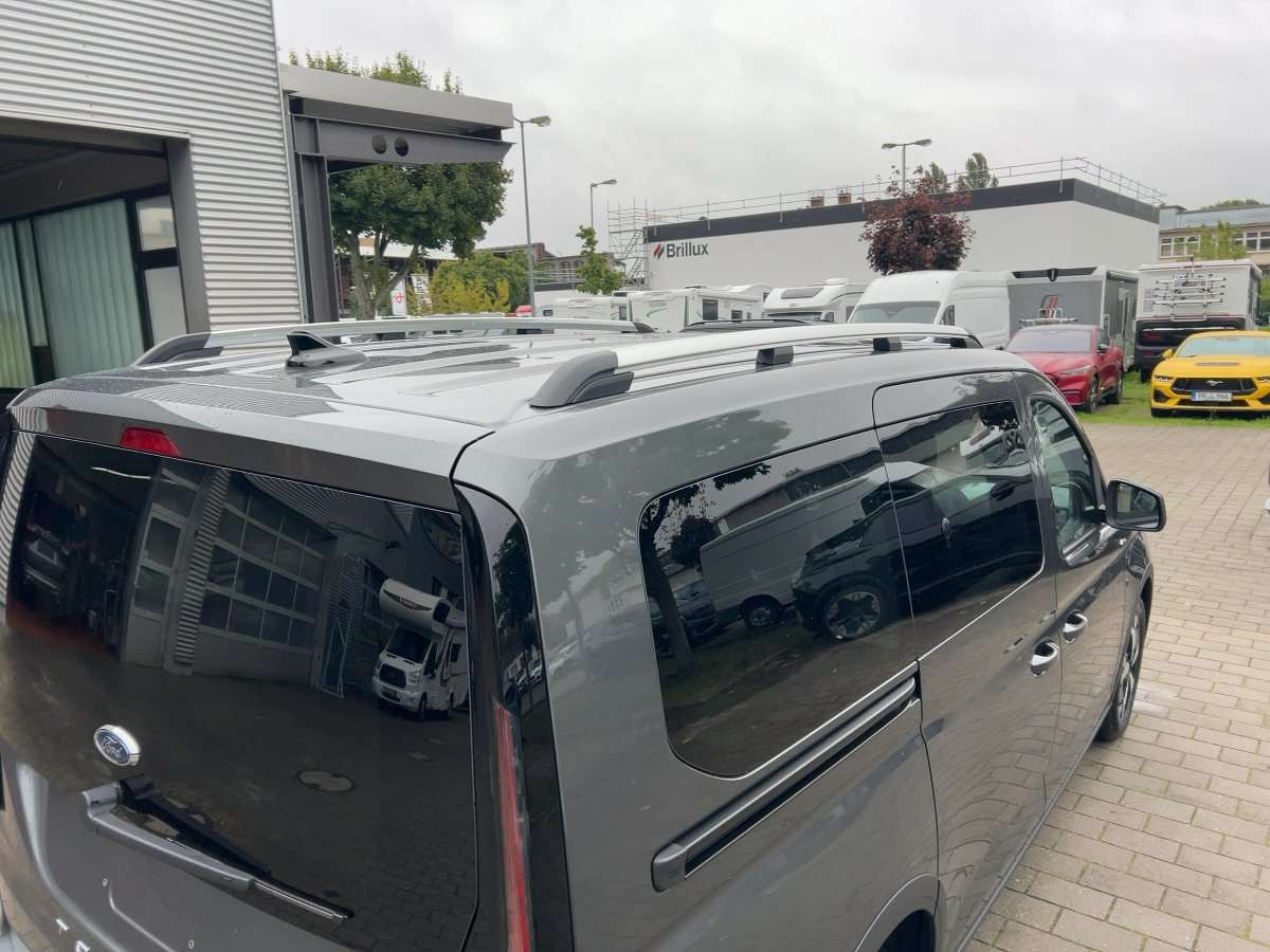 Fahrzeugbild eines Ford Grand Tourneo