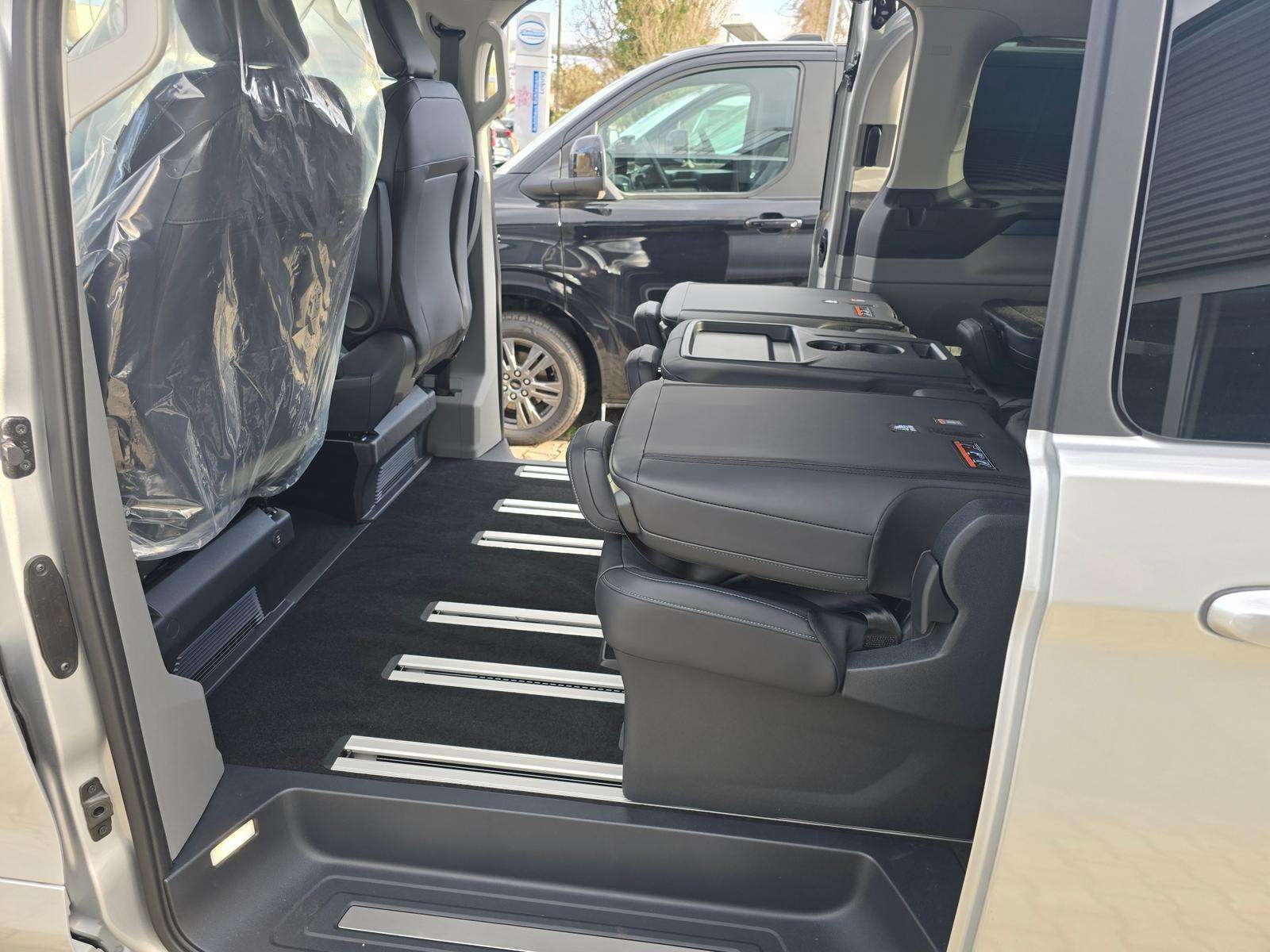 Fahrzeugbild eines Ford Tourneo Custom