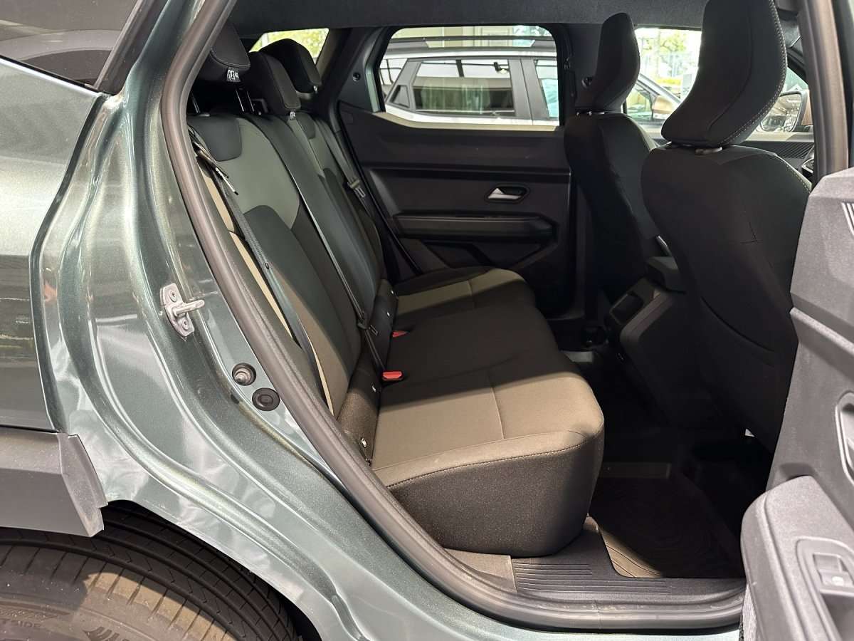 Fahrzeugbild eines Dacia Duster