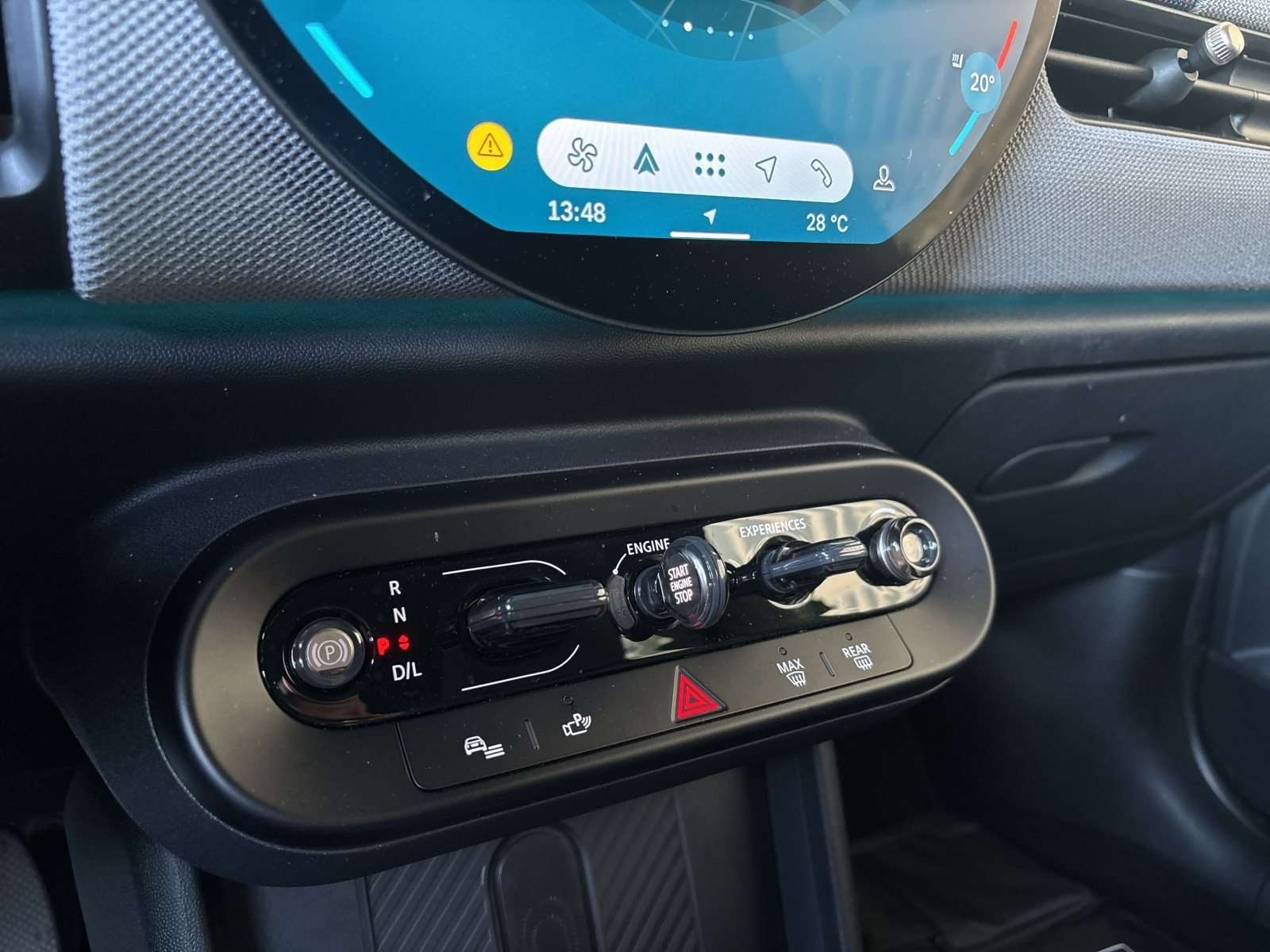 Fahrzeugbild eines MINI COOPER