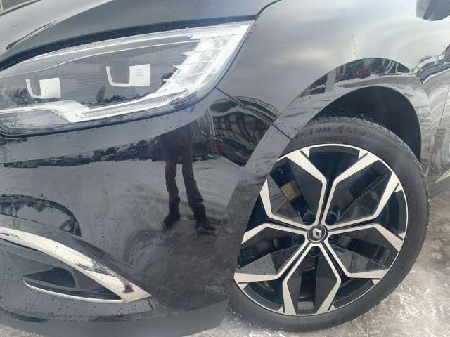 Fahrzeugbild eines Renault Grand Scénic