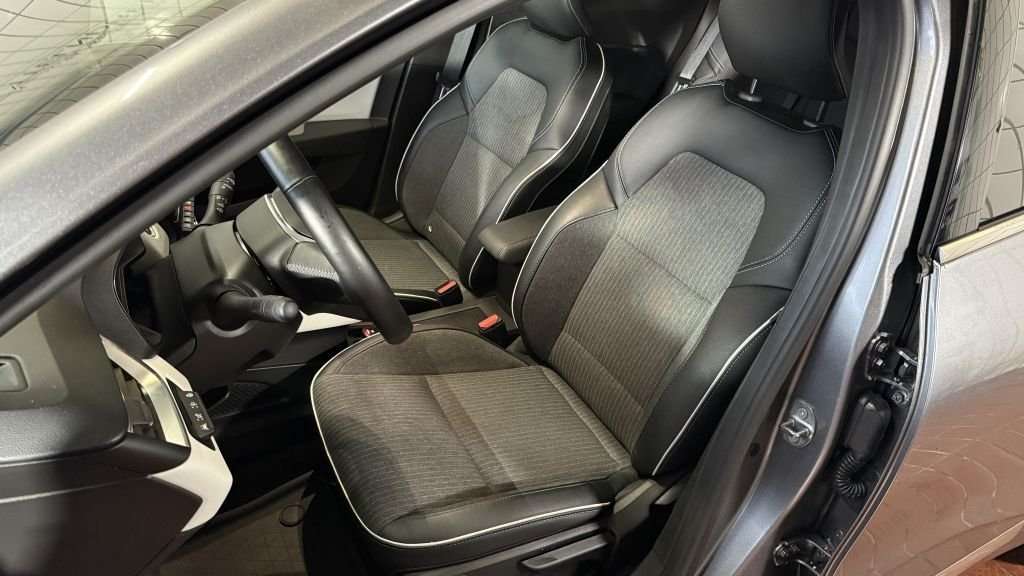 Fahrzeugbild eines Renault Clio