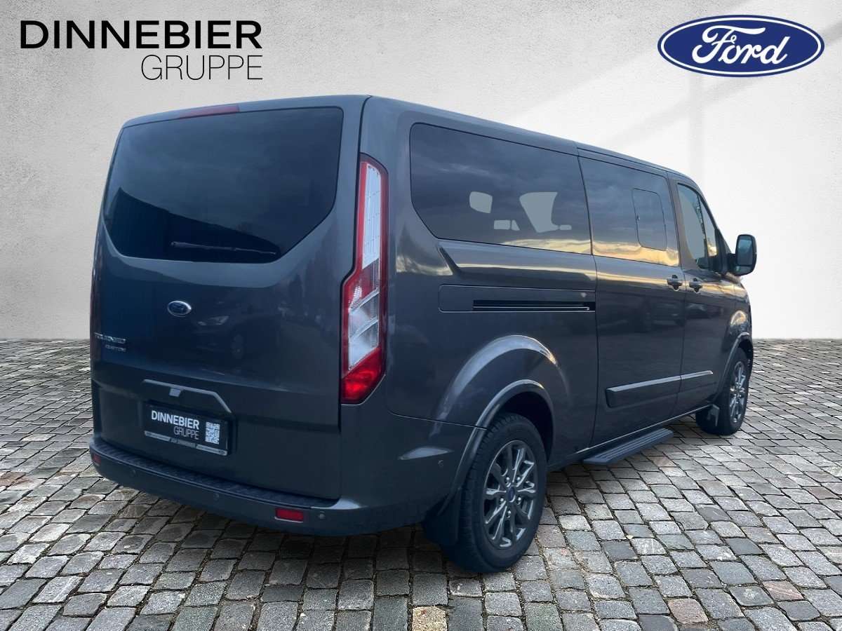 Fahrzeugbild eines Ford Tourneo Custom