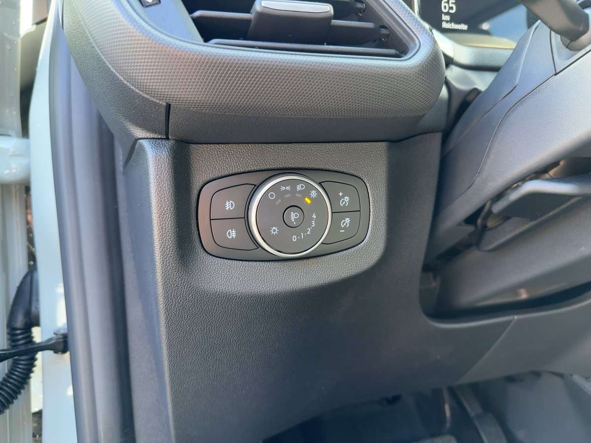 Fahrzeugbild eines Ford Tourneo Courier