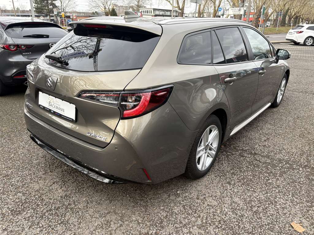 Fahrzeugbild eines Suzuki Swace