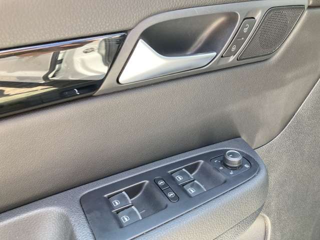 Fahrzeugbild eines SEAT Alhambra