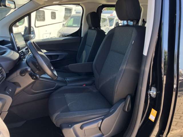 Fahrzeugbild eines Peugeot Rifter