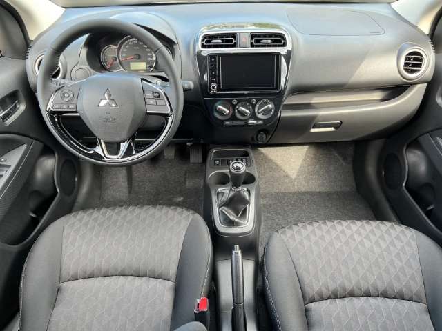 Fahrzeugbild eines Mitsubishi Space Star