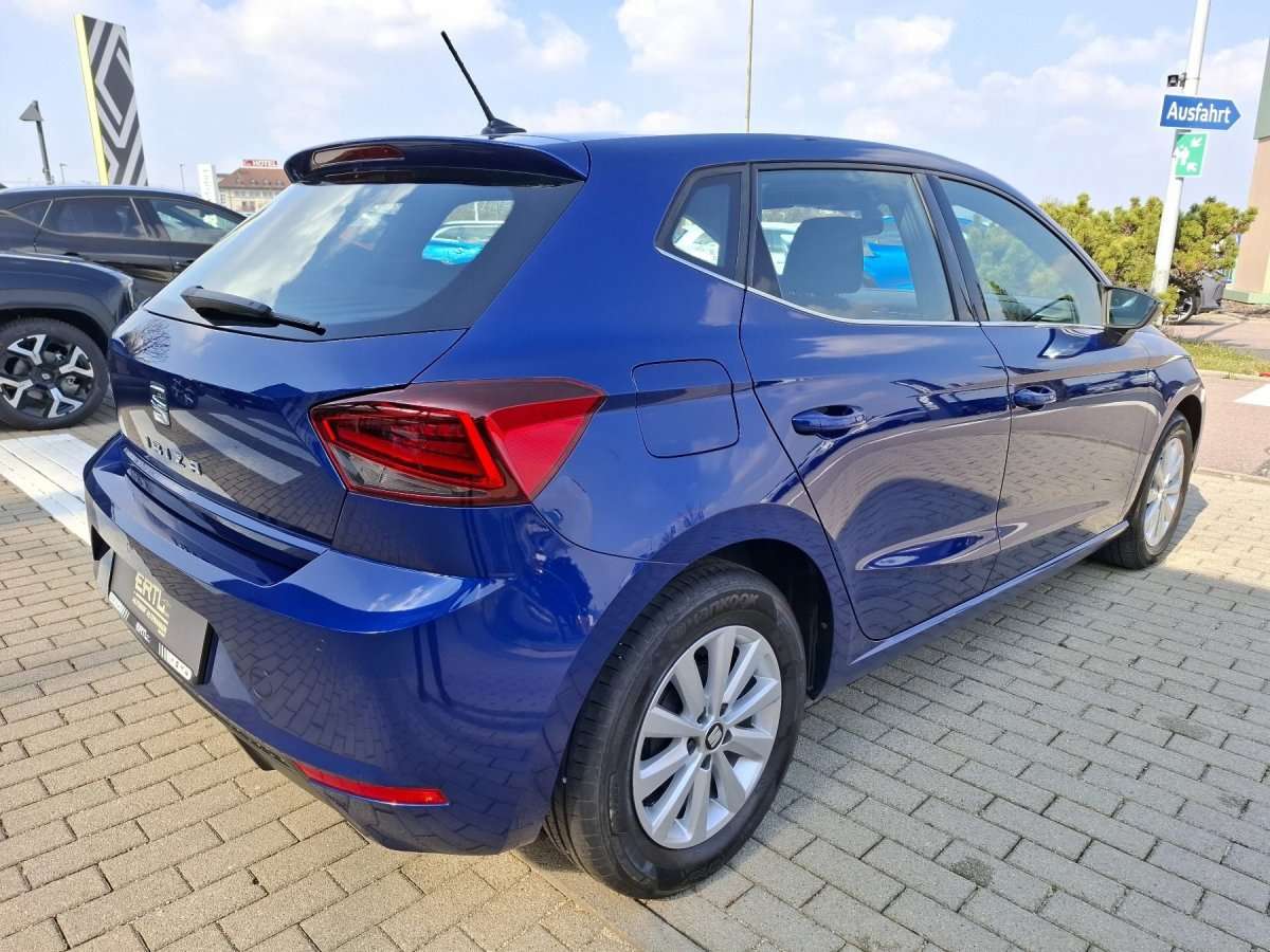 Fahrzeugbild eines SEAT Ibiza