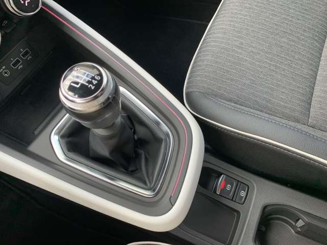 Fahrzeugbild eines Renault Clio