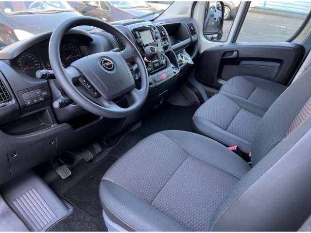 Fahrzeugbild eines Opel Movano