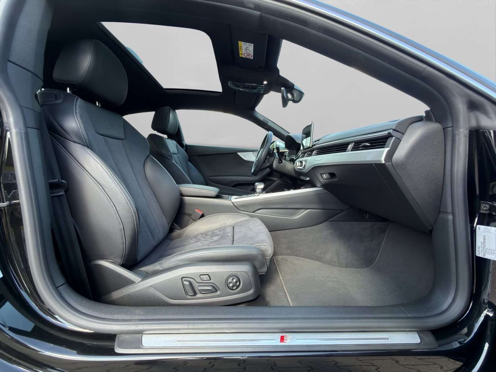 Fahrzeugbild eines Audi S5