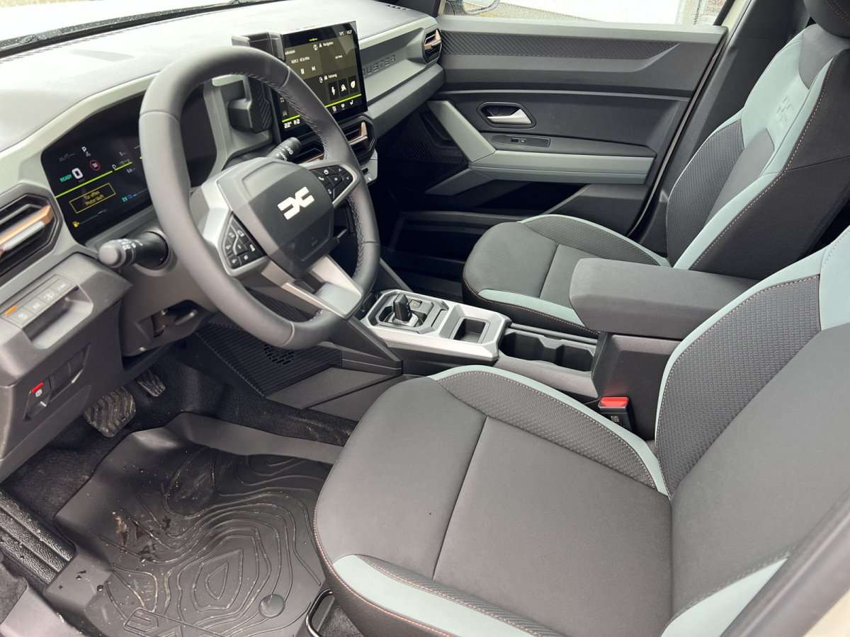 Fahrzeugbild eines Dacia Duster