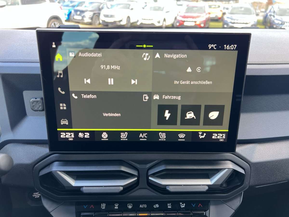 Fahrzeugbild eines Dacia Bigster