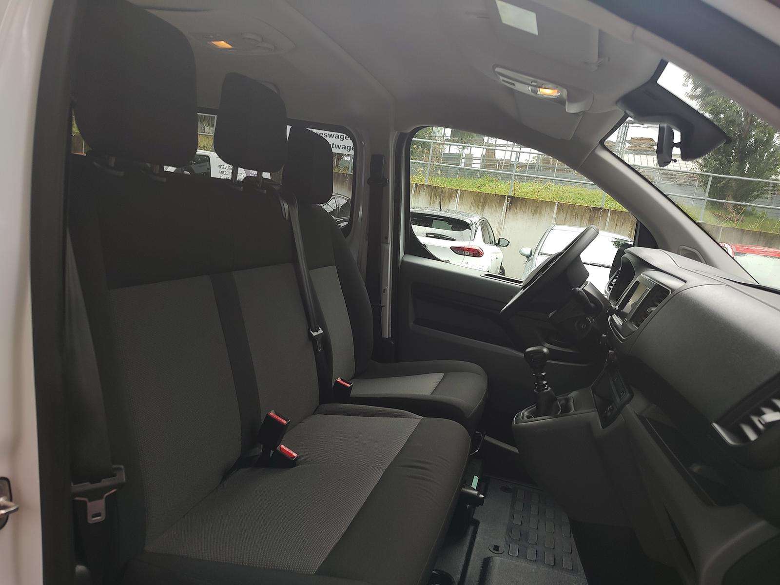 Fahrzeugbild eines Opel Vivaro