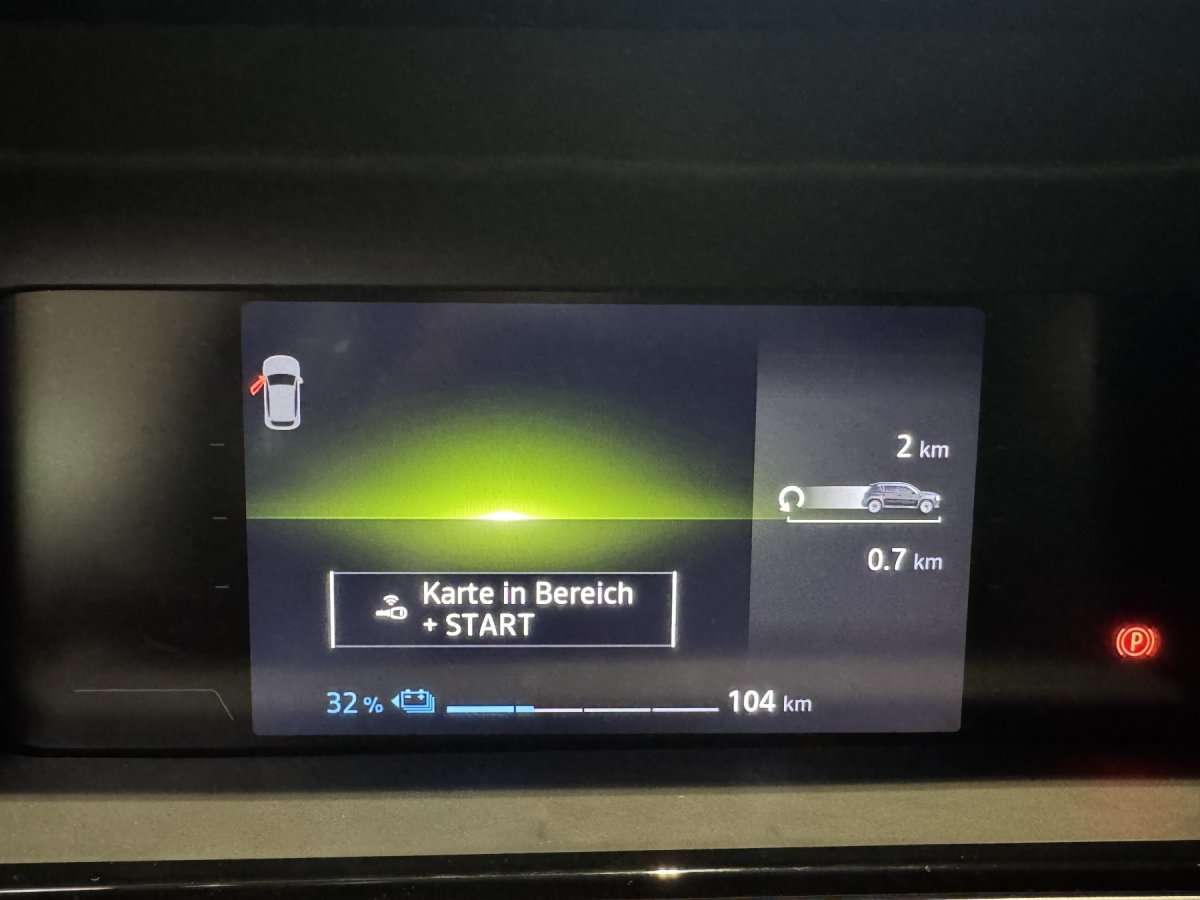 Fahrzeugbild eines Renault 4 E-TECH