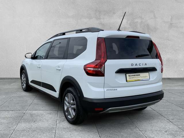 Fahrzeugbild eines Dacia Jogger