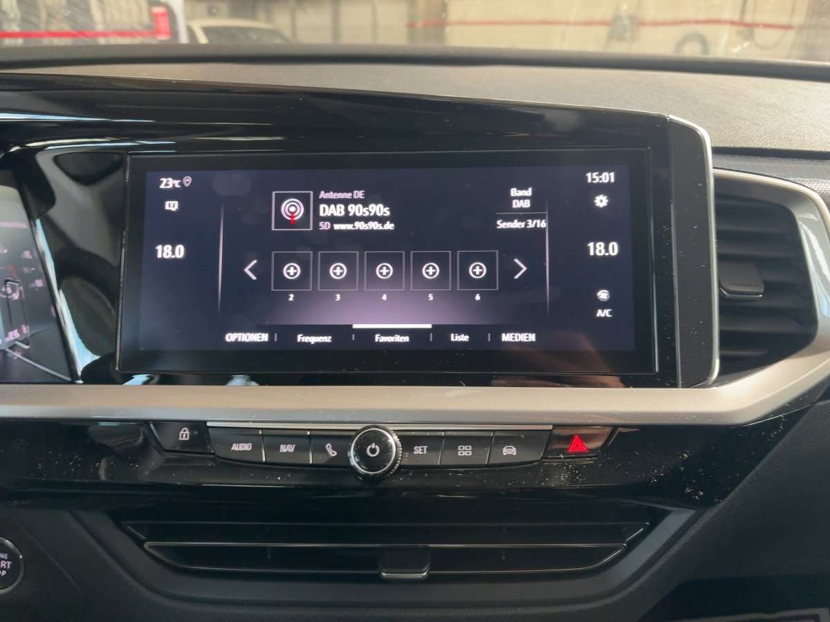 Fahrzeugbild eines Opel Grandland X