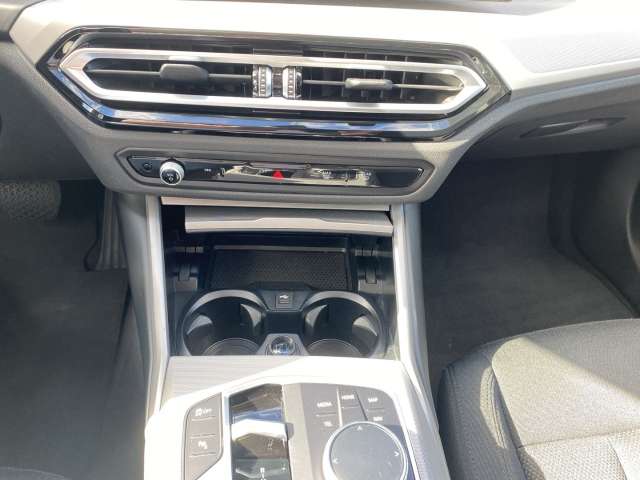 Fahrzeugbild eines BMW 3er-Reihe