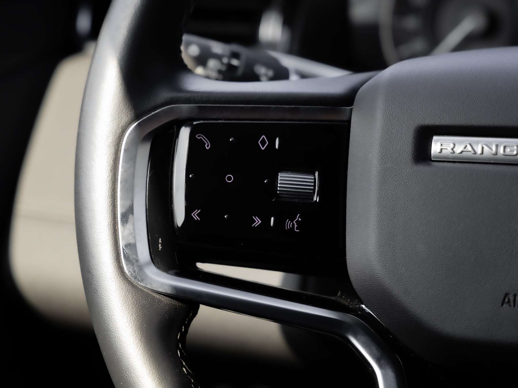 Fahrzeugbild eines Land Rover Range Rover Evoque