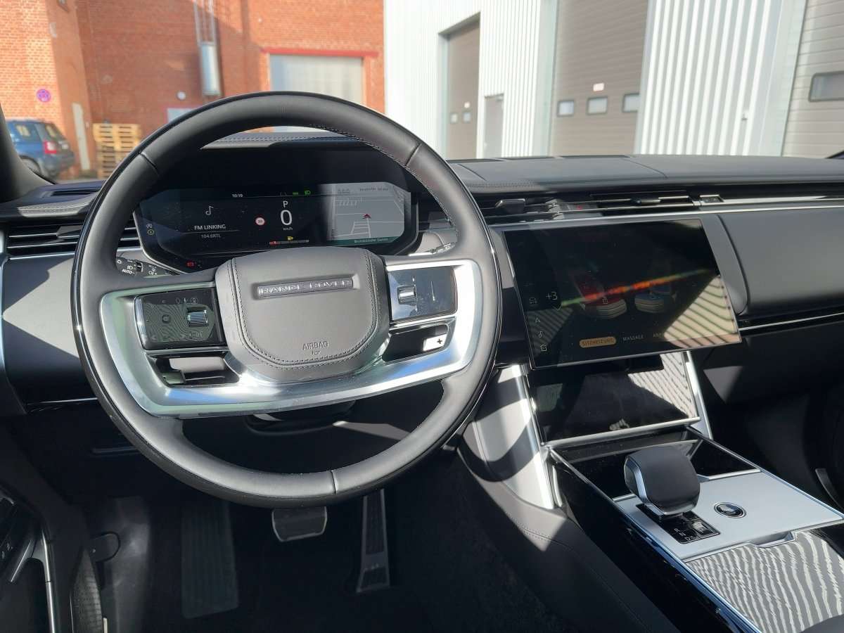 Fahrzeugbild eines Land Rover Range Rover