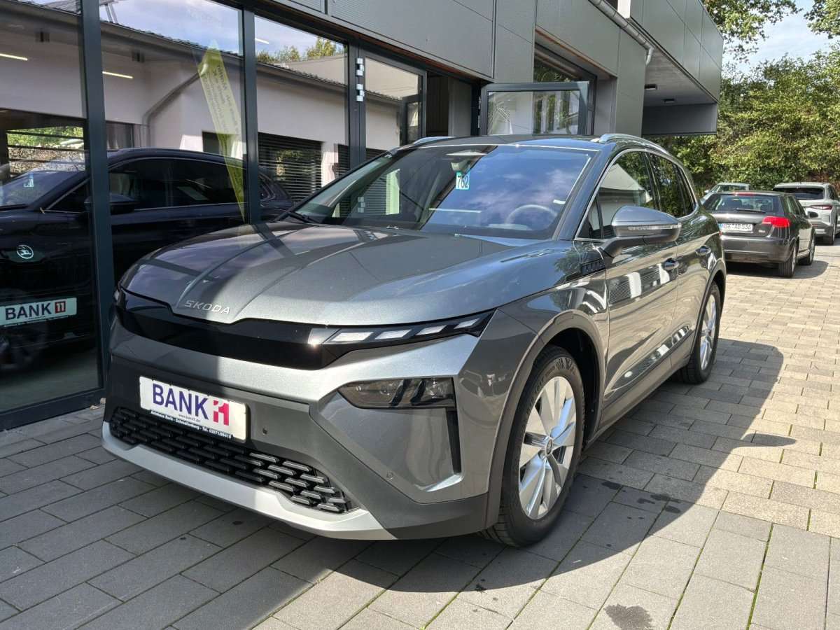Fahrzeugbild eines Skoda ELROQ