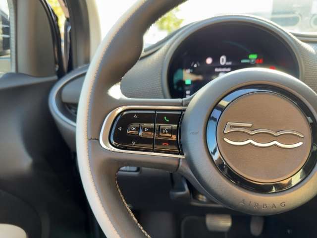 Fahrzeugbild eines Fiat 500