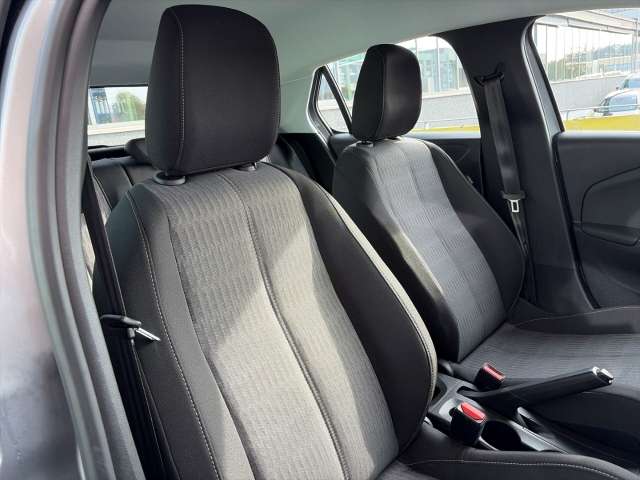 Fahrzeugbild eines Opel Corsa