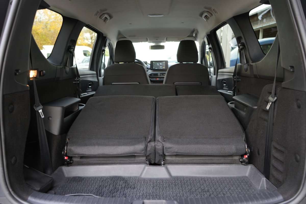 Fahrzeugbild eines Dacia Jogger