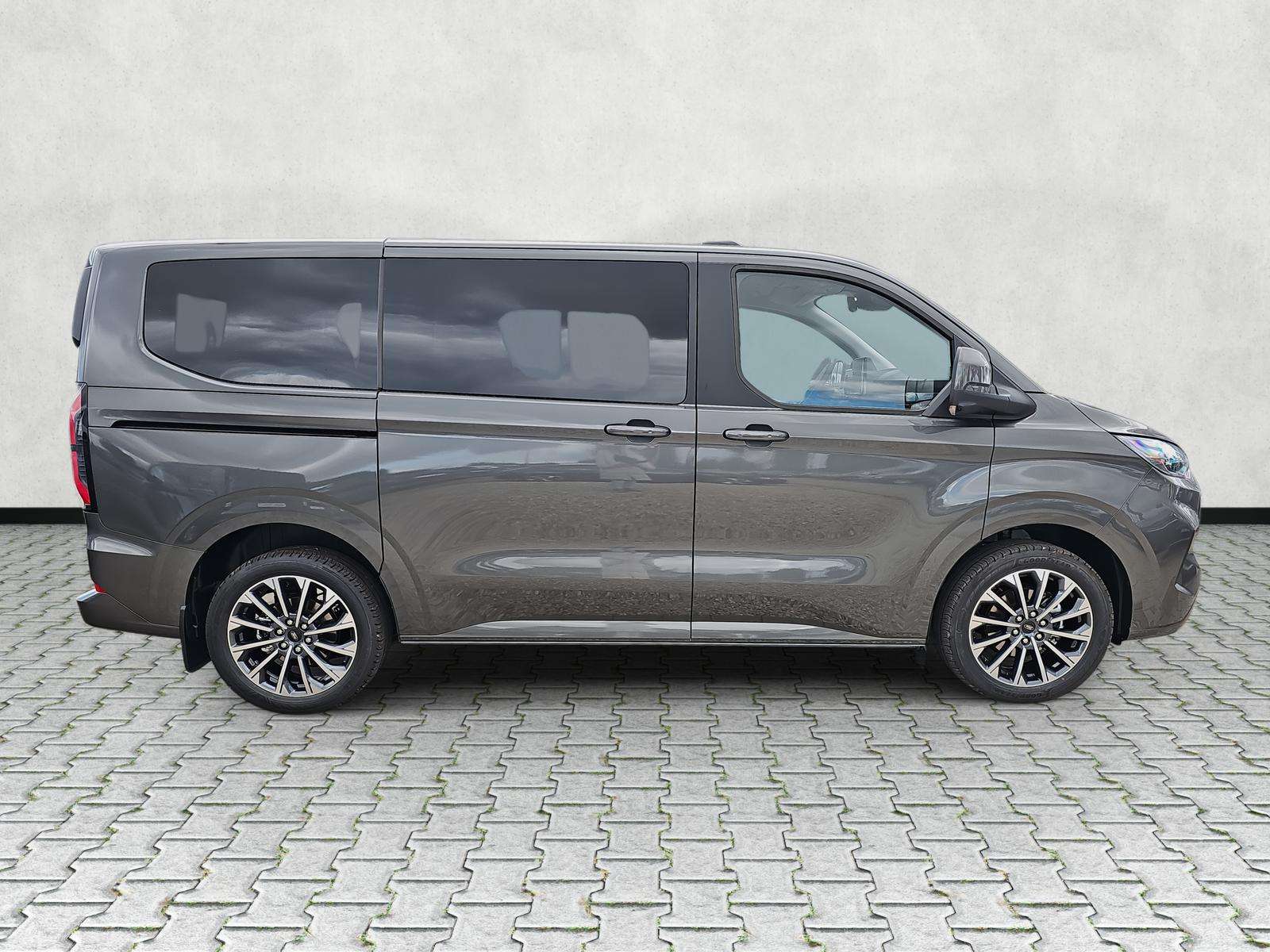 Fahrzeugbild eines Ford Tourneo Custom