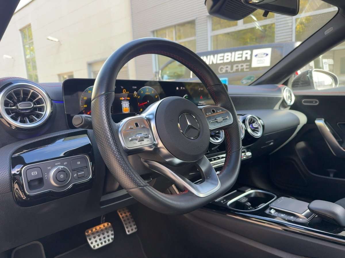 Fahrzeugbild eines Mercedes-Benz CLA