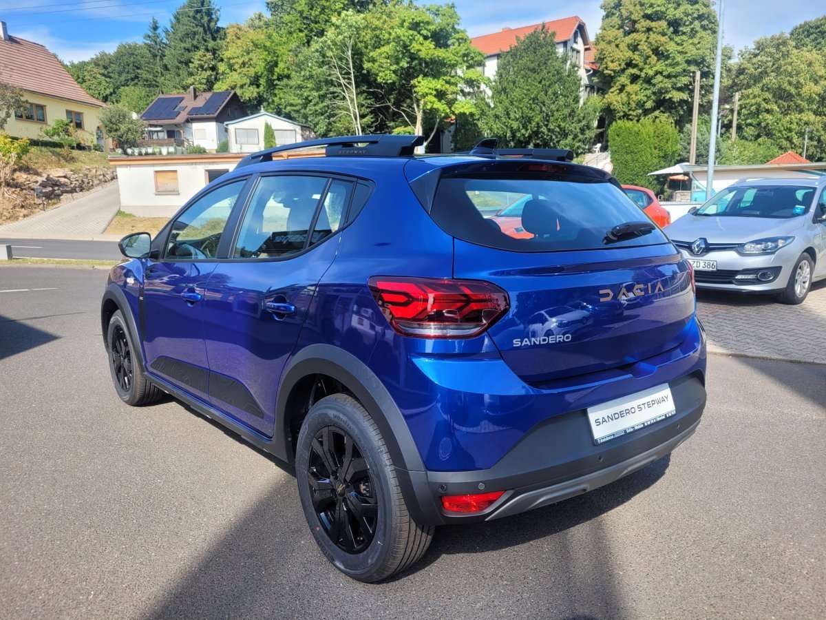 Fahrzeugbild eines Dacia Sandero