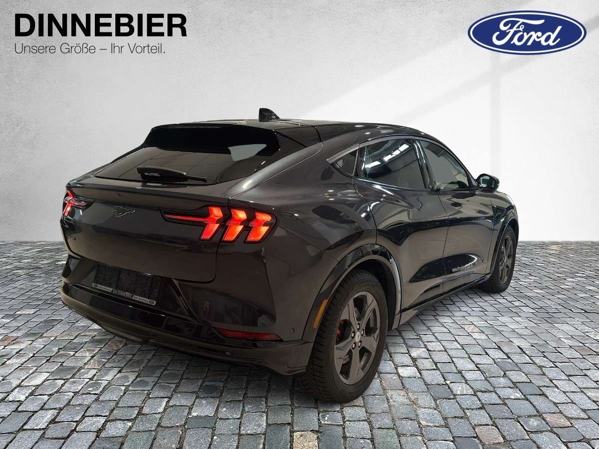 Fahrzeugbild eines Ford Mustang Mach-E