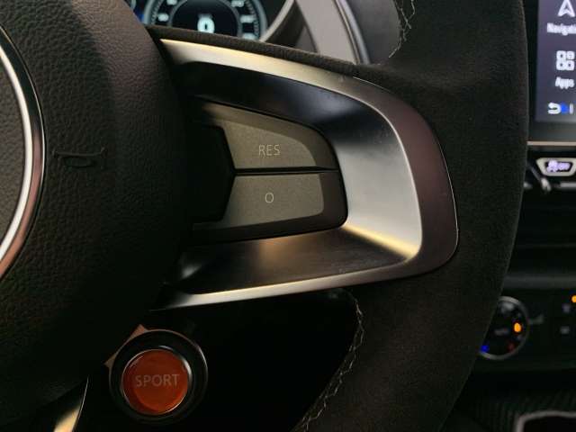 Fahrzeugbild eines Alpine A110