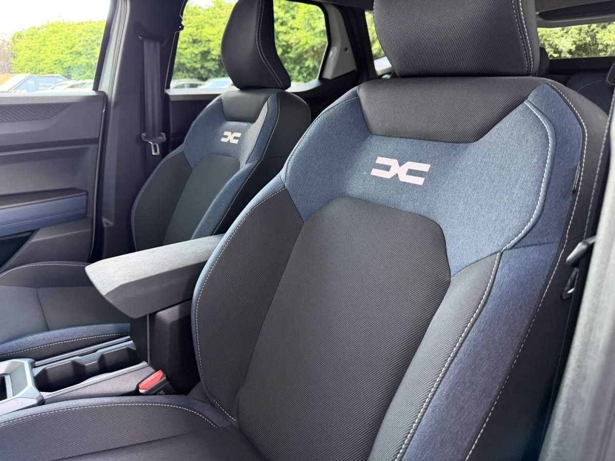 Fahrzeugbild eines Dacia Duster